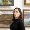 Репортёр Юлия на выставке художника :: Евгений 