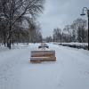Лавочки в зимнем сквере :: Александр Синдерёв