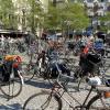 Велопарковка на пл. Дам в Амстердаме :: Ольга Довженко