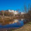 Весна на речке в городе :: Александр Синдерёв