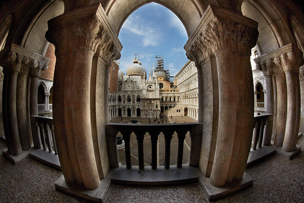 О фото технике: обзор объектива Samyang 8 мм f/3.5 AS IF UMC Fish-eye CS II