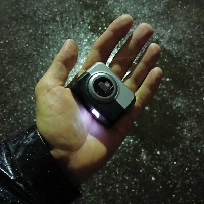 С микрокамерой по микрорайону ночью в дождь