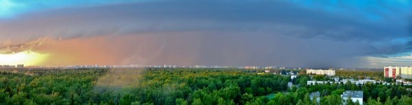 панорама просто красивого заката ...