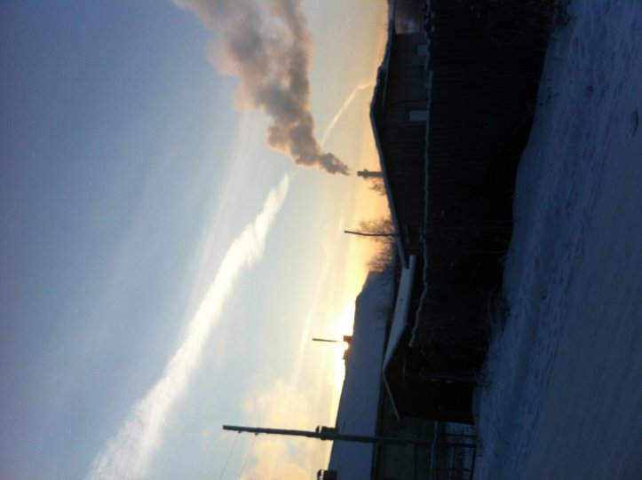 iPhone 4 (1) iPhone 4 (1)