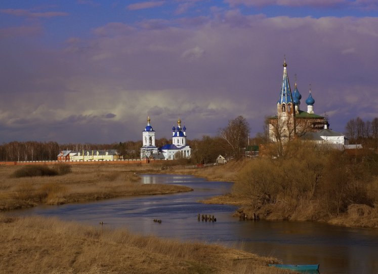 Весеннее Дунилово с Благовещенским монастырем