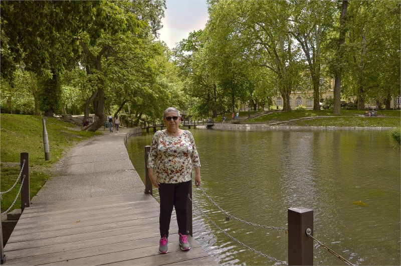 ВЕНГРИЯ -Б У Д А П Е Ш Т Женя в парке  2019г