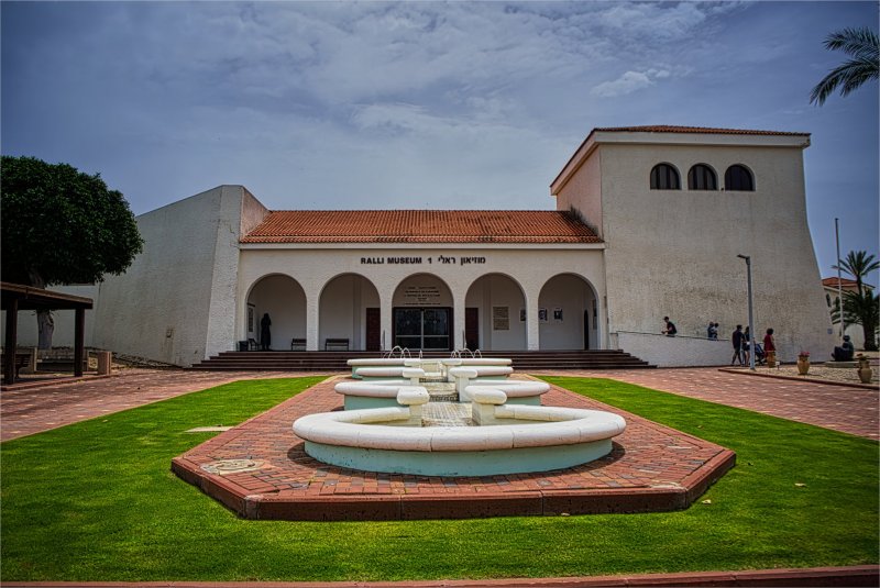Кейсария. Музей Ралли. Основан в 1993 году. В нем экспонируется в основном латиноамериканское искусство и коллекция произведений С. Дали. Музей Ралли 2 открылся в 2007 году.В нем выставлены произведения классического искусства. ***Израиль Кейсария. Музей Ралли. Основан в 1993 году. В нем экспонируется в основном латиноамериканское искусство и коллекция произведений С. Дали. Музей Ралли 2 открылся в 2007 году.В нем выставлены произведения классического искусства. ***Израиль
