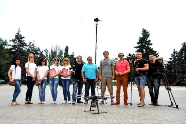 dlrlZ9kH3-g dlrlZ9kH3-g